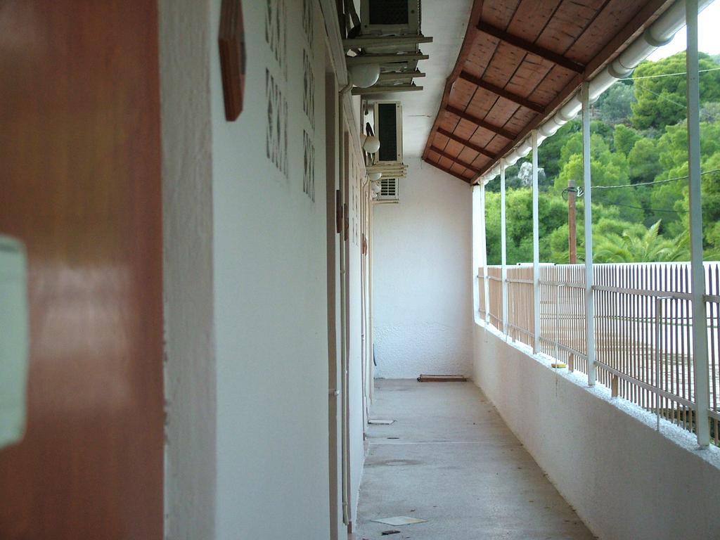 George'S Apartment Agia Marina  客房 照片