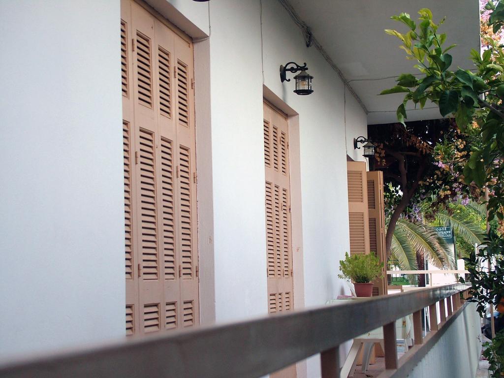 George'S Apartment Agia Marina  客房 照片